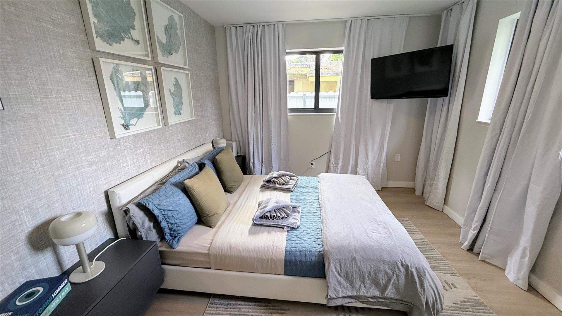 433 NW 15th Way, Fort Lauderdale, FL 33311 Photo