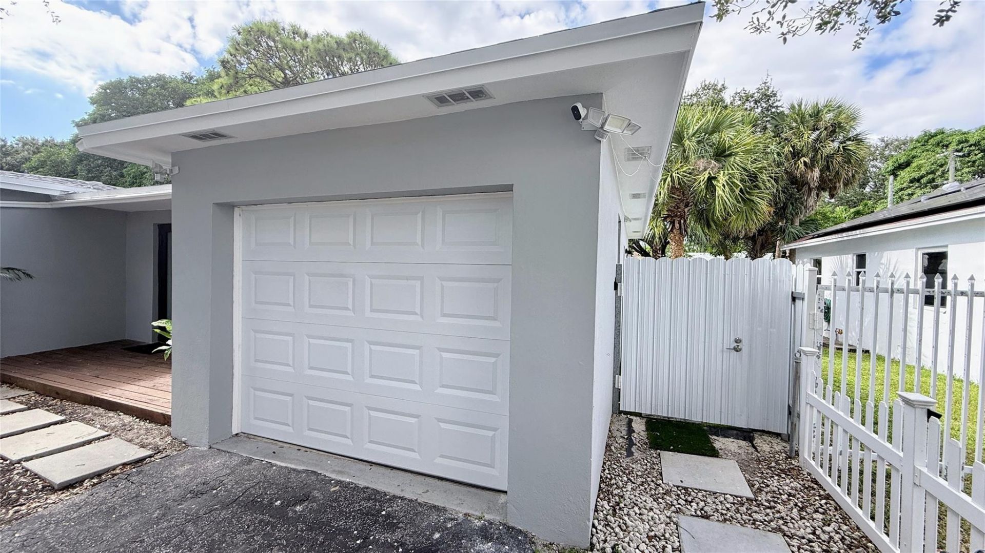 433 NW 15th Way, Fort Lauderdale, FL 33311 Photo