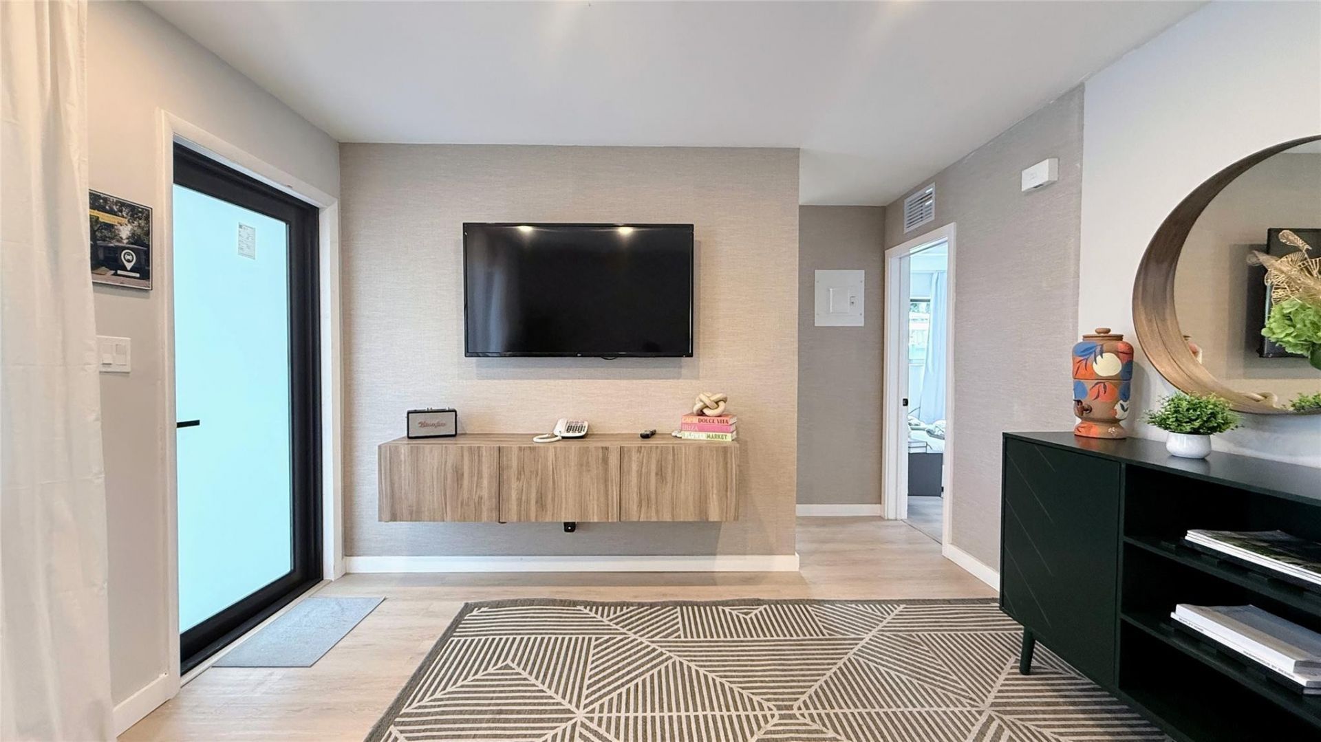 433 NW 15th Way, Fort Lauderdale, FL 33311 Photo