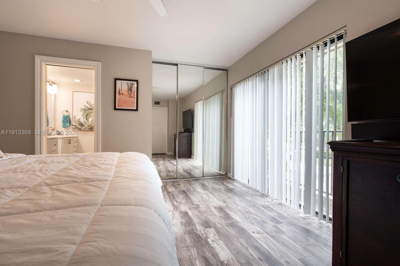 7124 71st Way, West Palm Beach, FL 33407 Photo