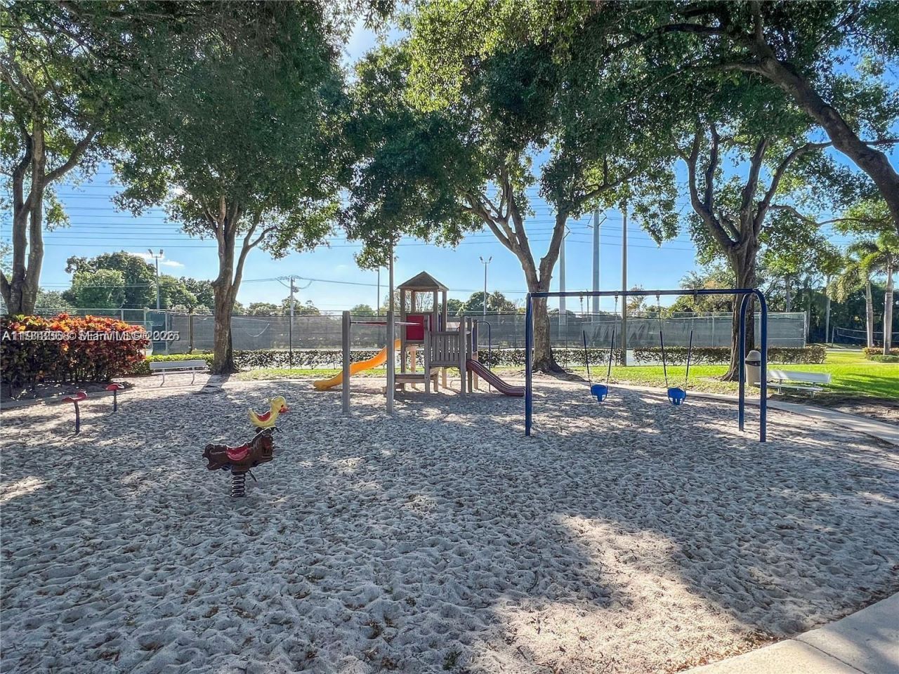 7124 71st Way, West Palm Beach, FL 33407 Photo