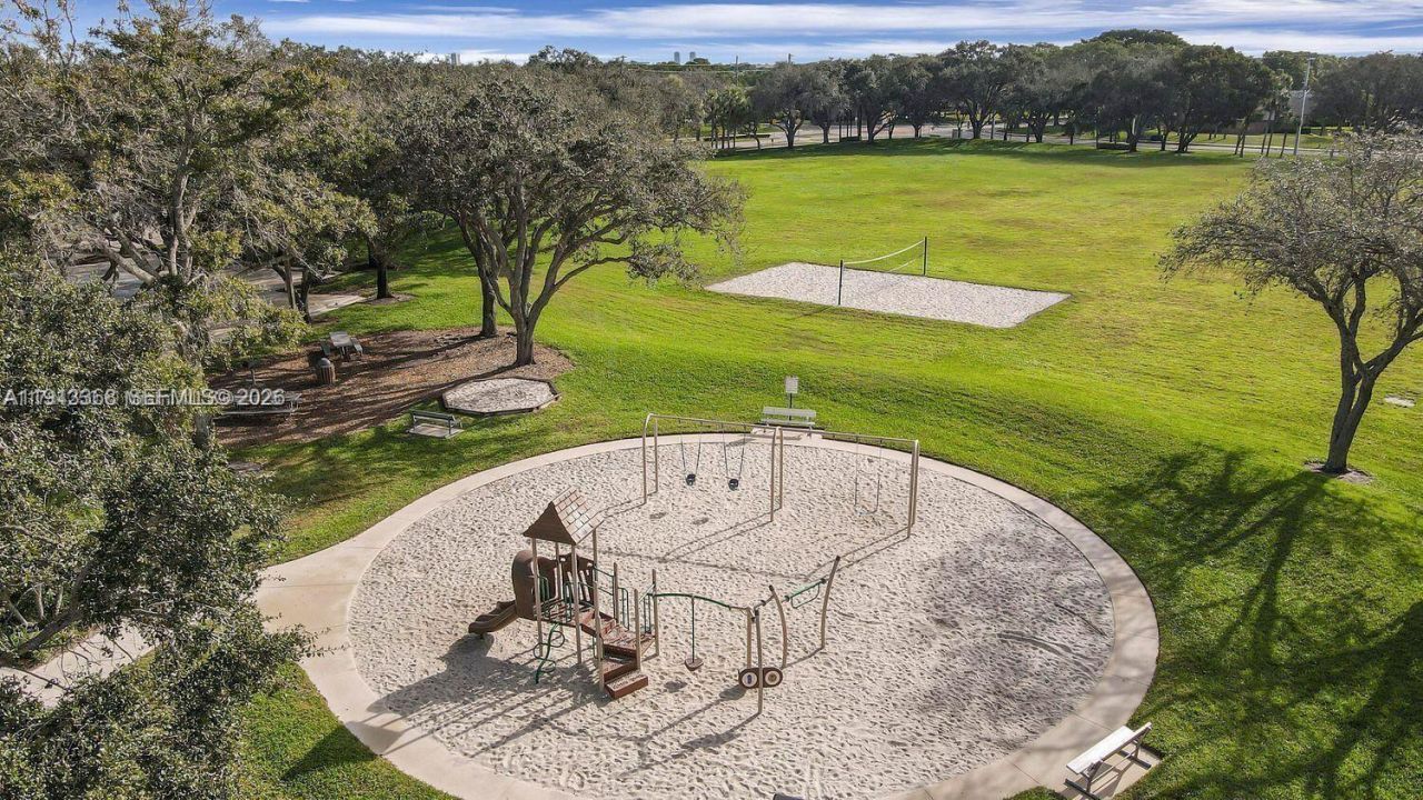 7124 71st Way, West Palm Beach, FL 33407 Photo