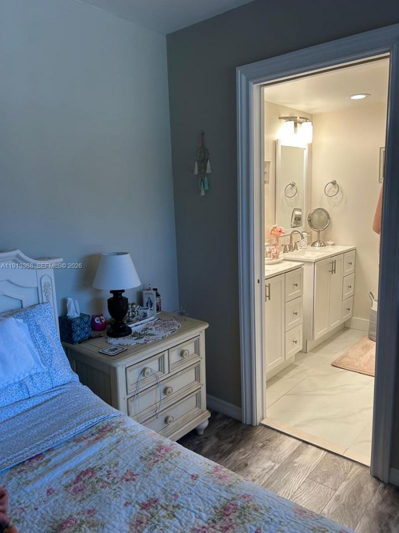 7124 71st Way, West Palm Beach, FL 33407 Photo