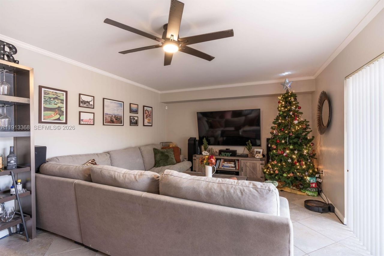 7124 71st Way, West Palm Beach, FL 33407 Photo