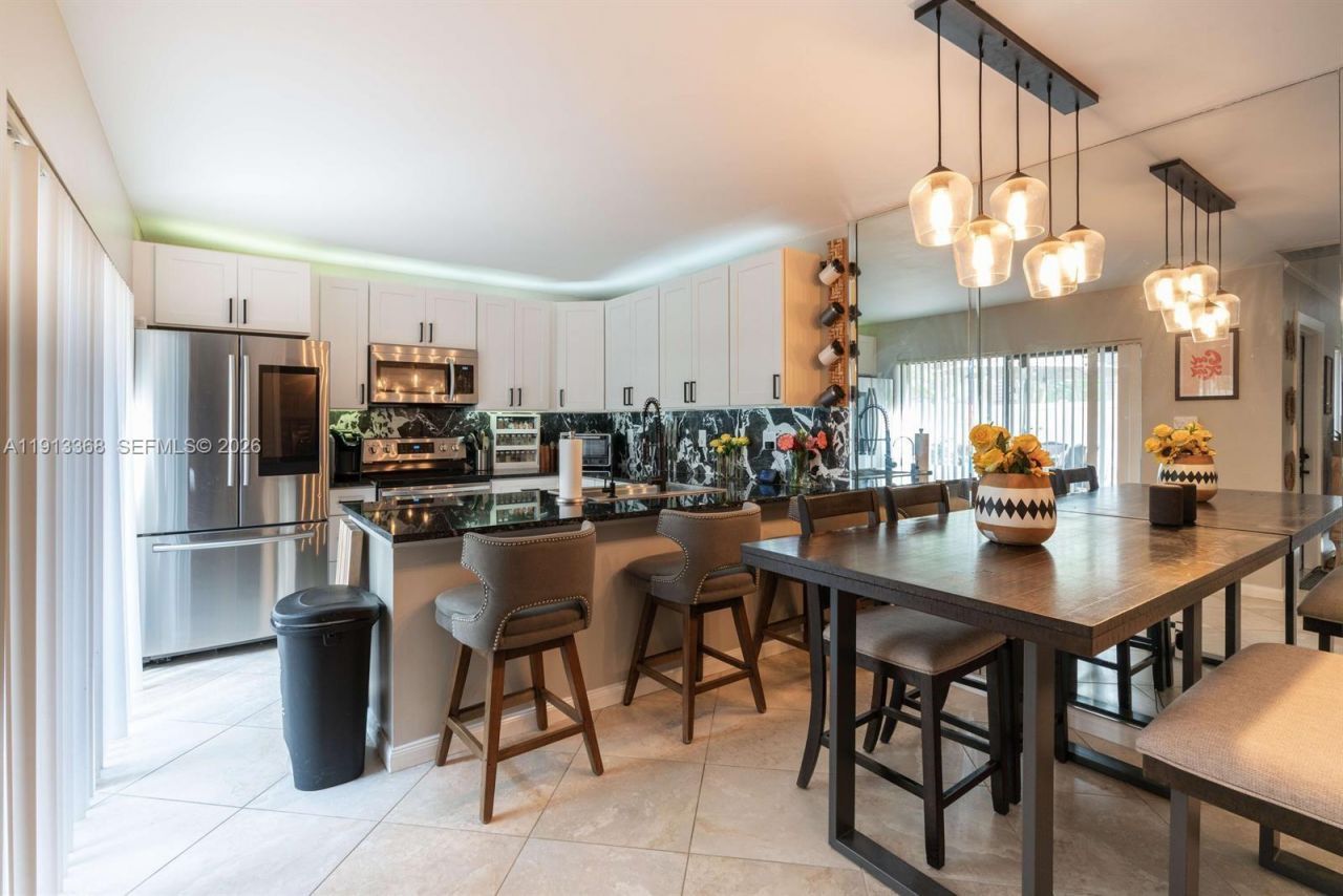 7124 71st Way, West Palm Beach, FL 33407 Photo