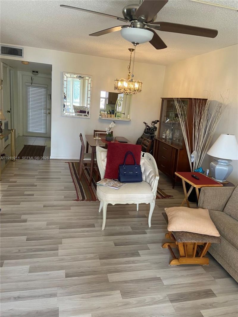 9581 Sunrise Lakes Blvd, Unit 202, Sunrise, FL 33322 Photo