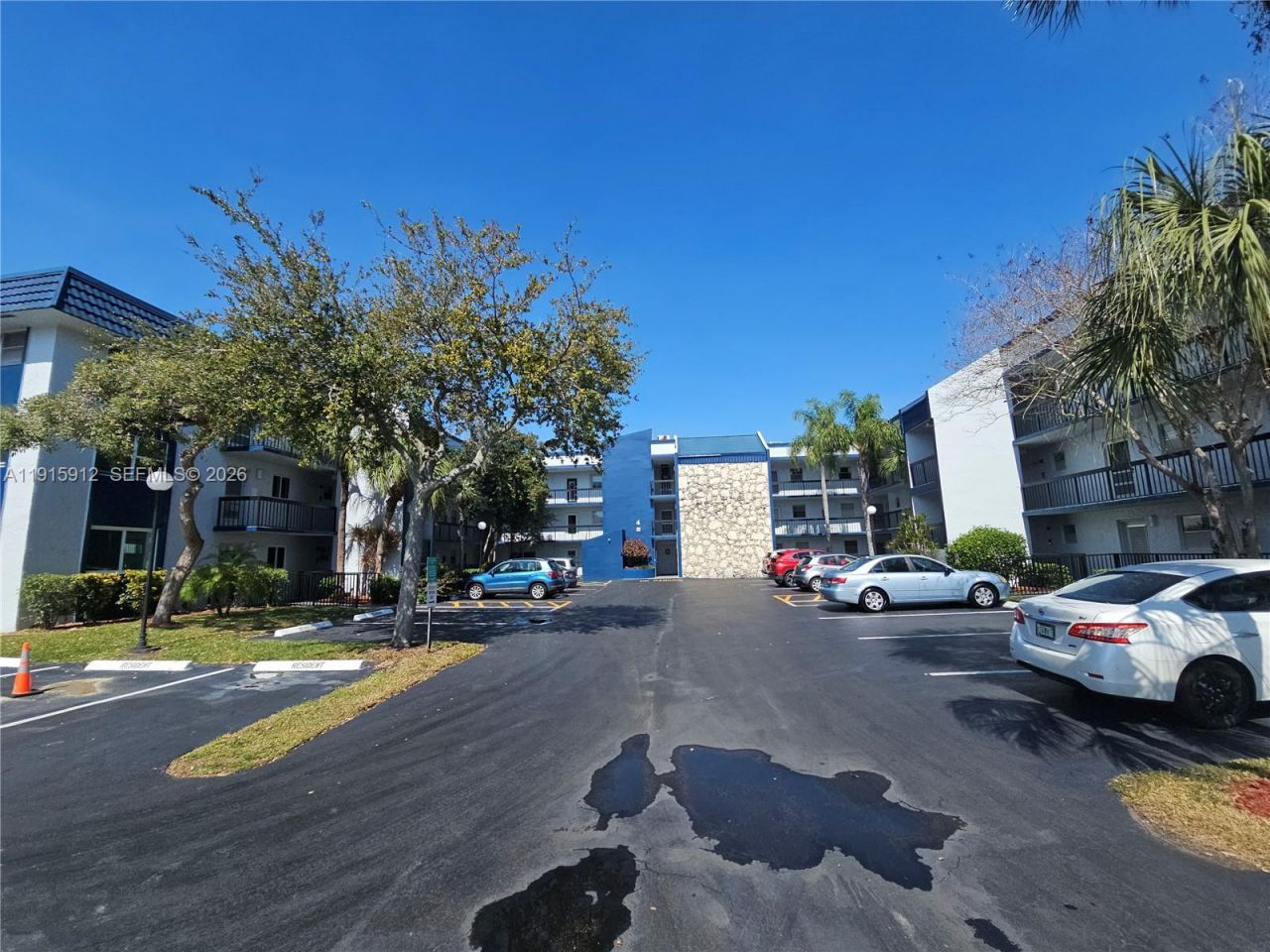 3190 Holiday Springs Blvd, Unit 4-111, Margate, FL 33063 Photo