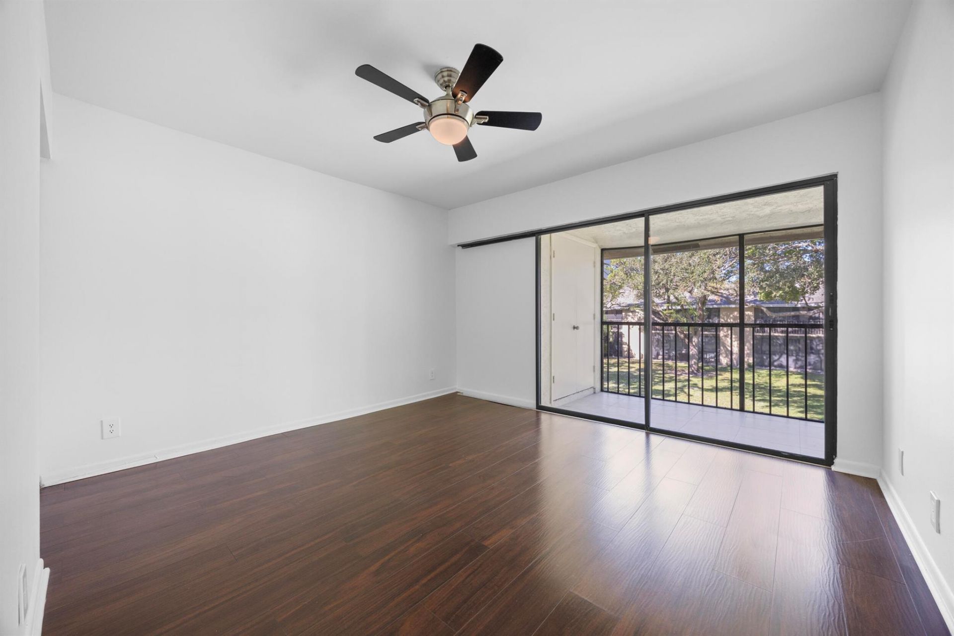 3939 NE 5th Avenue, Unit B206, Boca Raton, FL 33431 Photo