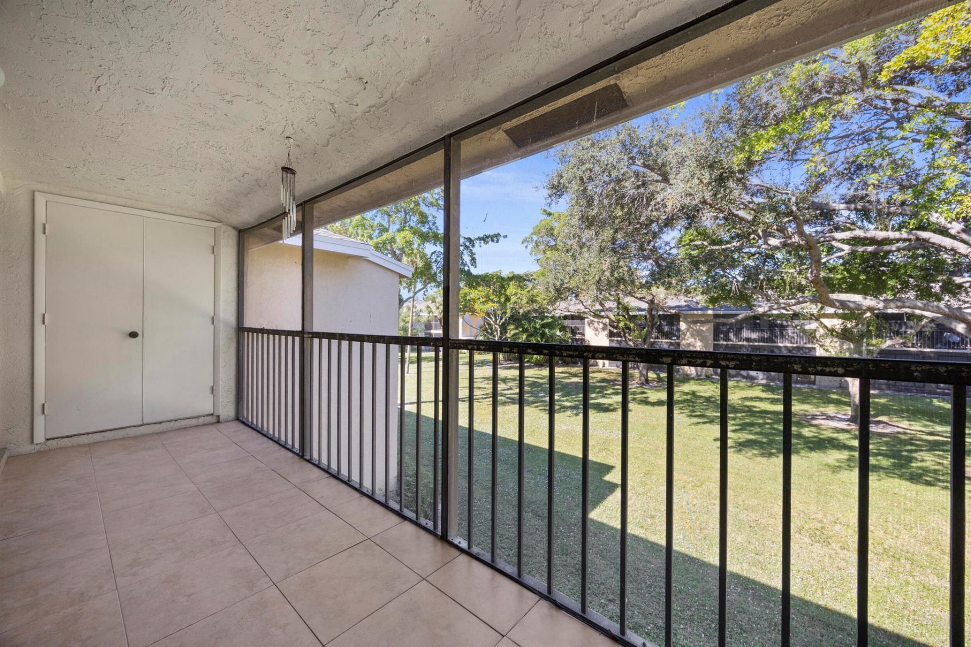 3939 NE 5th Avenue, Unit B206, Boca Raton, FL 33431 Photo