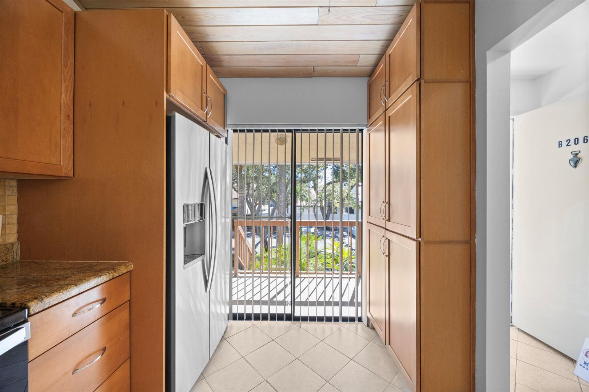 3939 NE 5th Avenue, Unit B206, Boca Raton, FL 33431 Photo