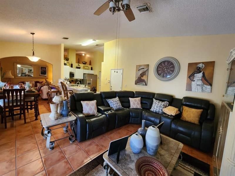 10611 SW 21st Street, Miramar, FL 33025 Photo