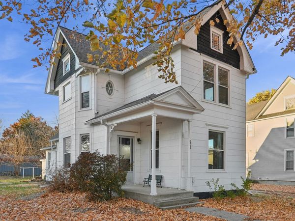 206 3rd Street NE, Mitchellville, IA 50169