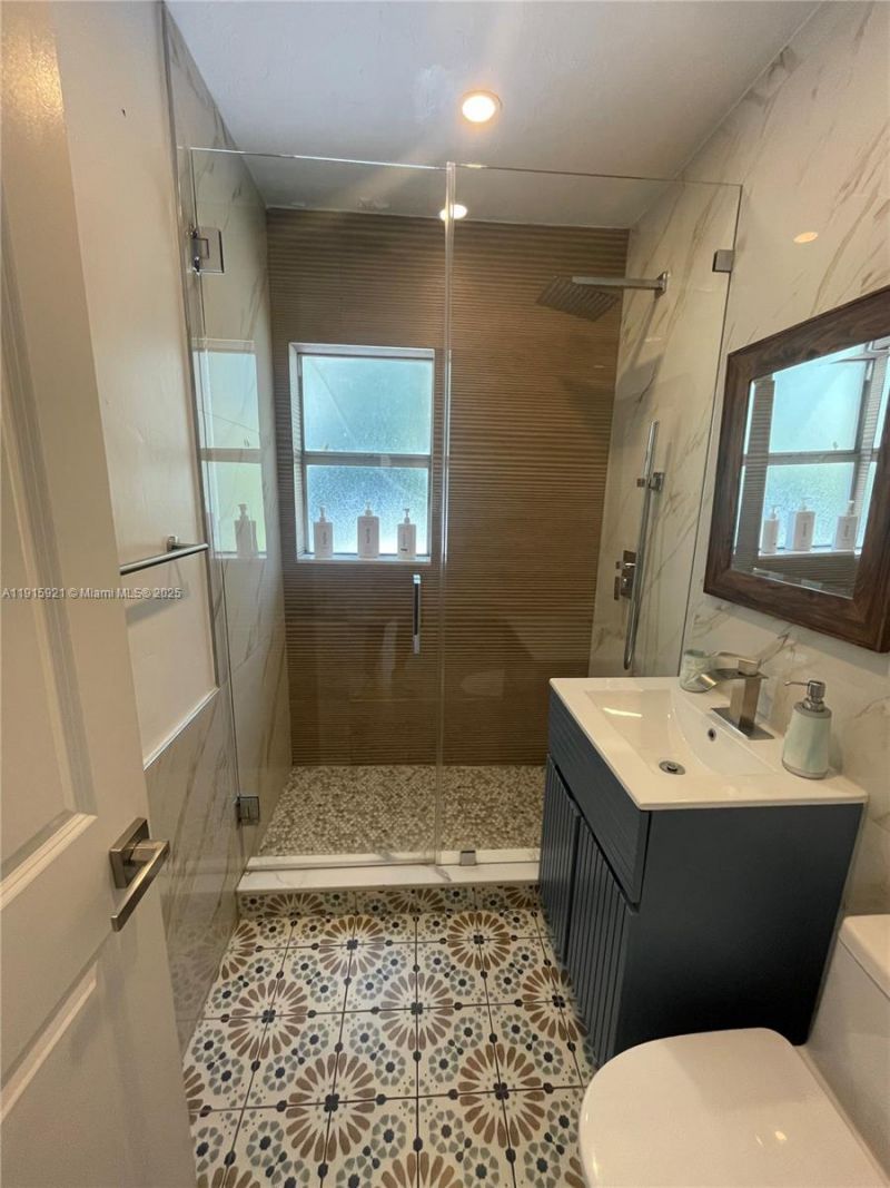 1211 NE 15th Ave, Unit 1, Fort Lauderdale, FL 33304 Photo