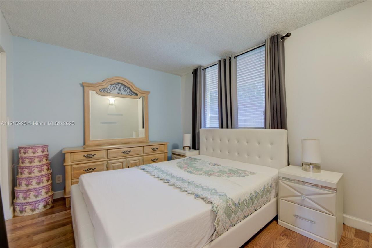 3149 Riverside Dr, Unit B-202, Coral Springs, FL 33065 Photo