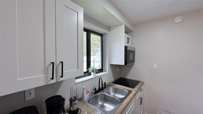 433 NW 15th Way, Fort Lauderdale, FL 33311 Photo