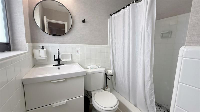 433 NW 15th Way, Fort Lauderdale, FL 33311 Photo