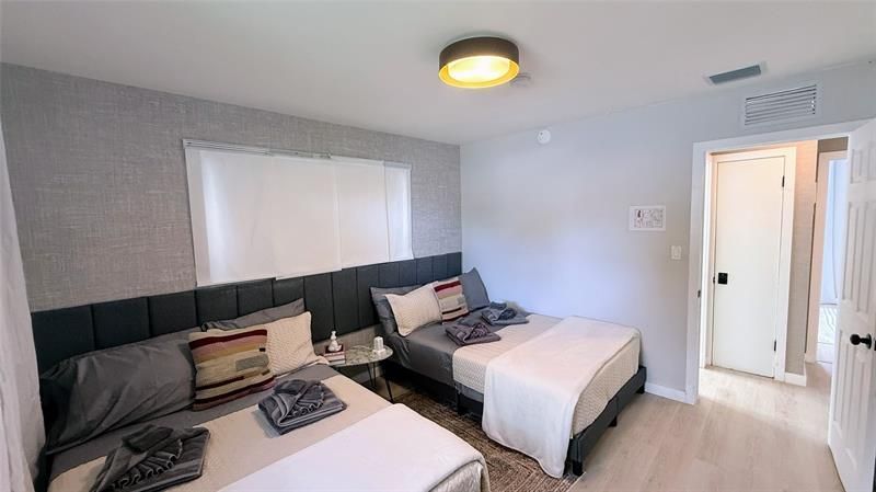 433 NW 15th Way, Fort Lauderdale, FL 33311 Photo