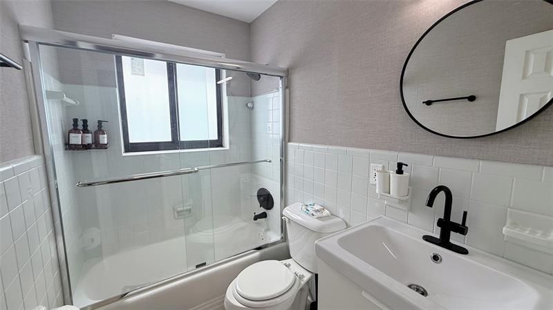 433 NW 15th Way, Fort Lauderdale, FL 33311 Photo