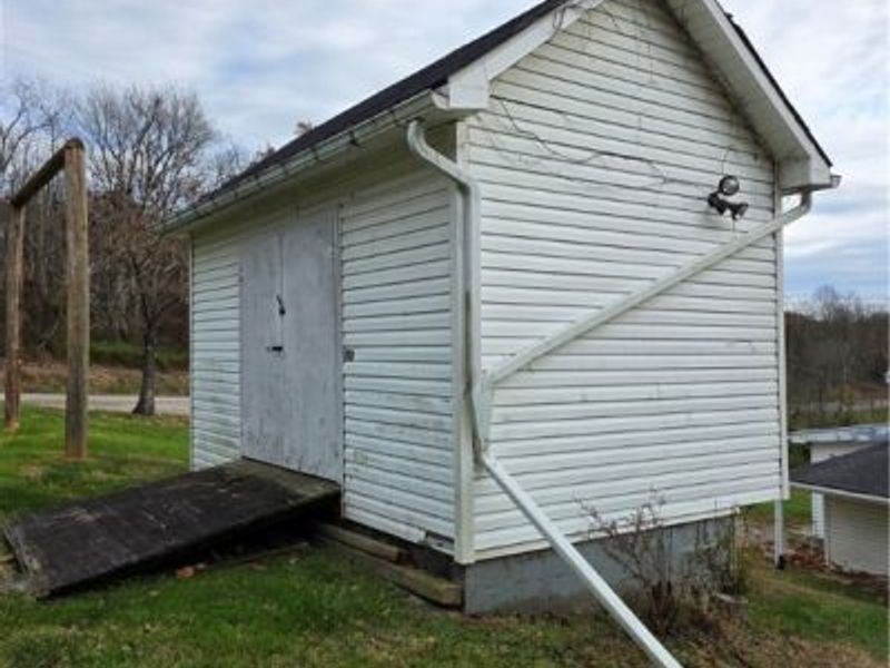 44099 Harriettsville Road, Summerfield, OH 43788 Photo 5