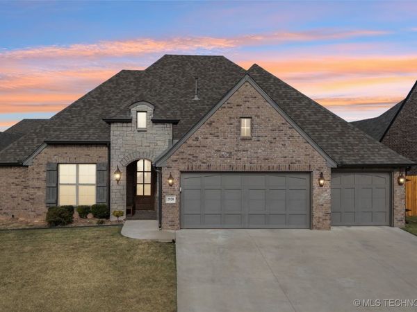 2920 E Portland Place, Broken Arrow, OK 74014