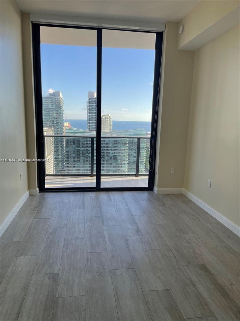 55 SW 9th St, Unit 4304, Miami, FL 33130 Photo