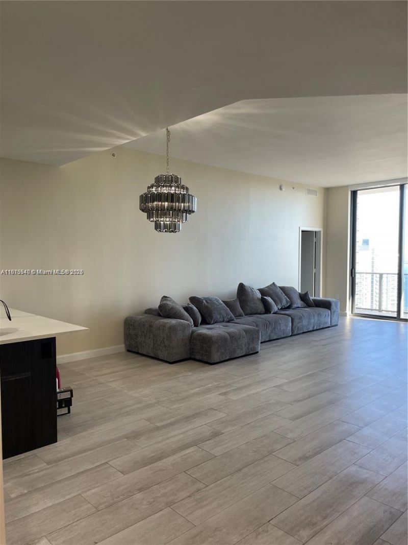 55 SW 9th St, Unit 4304, Miami, FL 33130 Photo