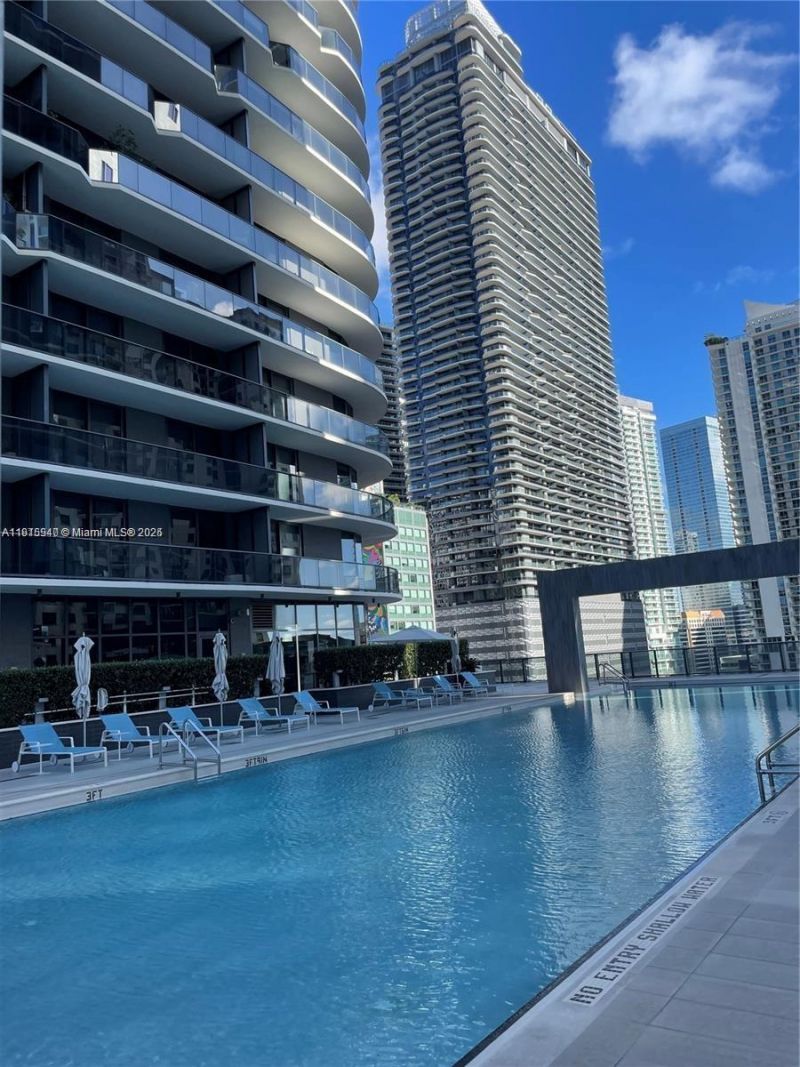 55 SW 9th St, Unit 4304, Miami, FL 33130 Photo