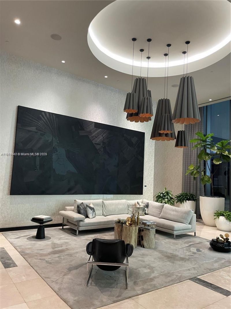 55 SW 9th St, Unit 4304, Miami, FL 33130 Photo