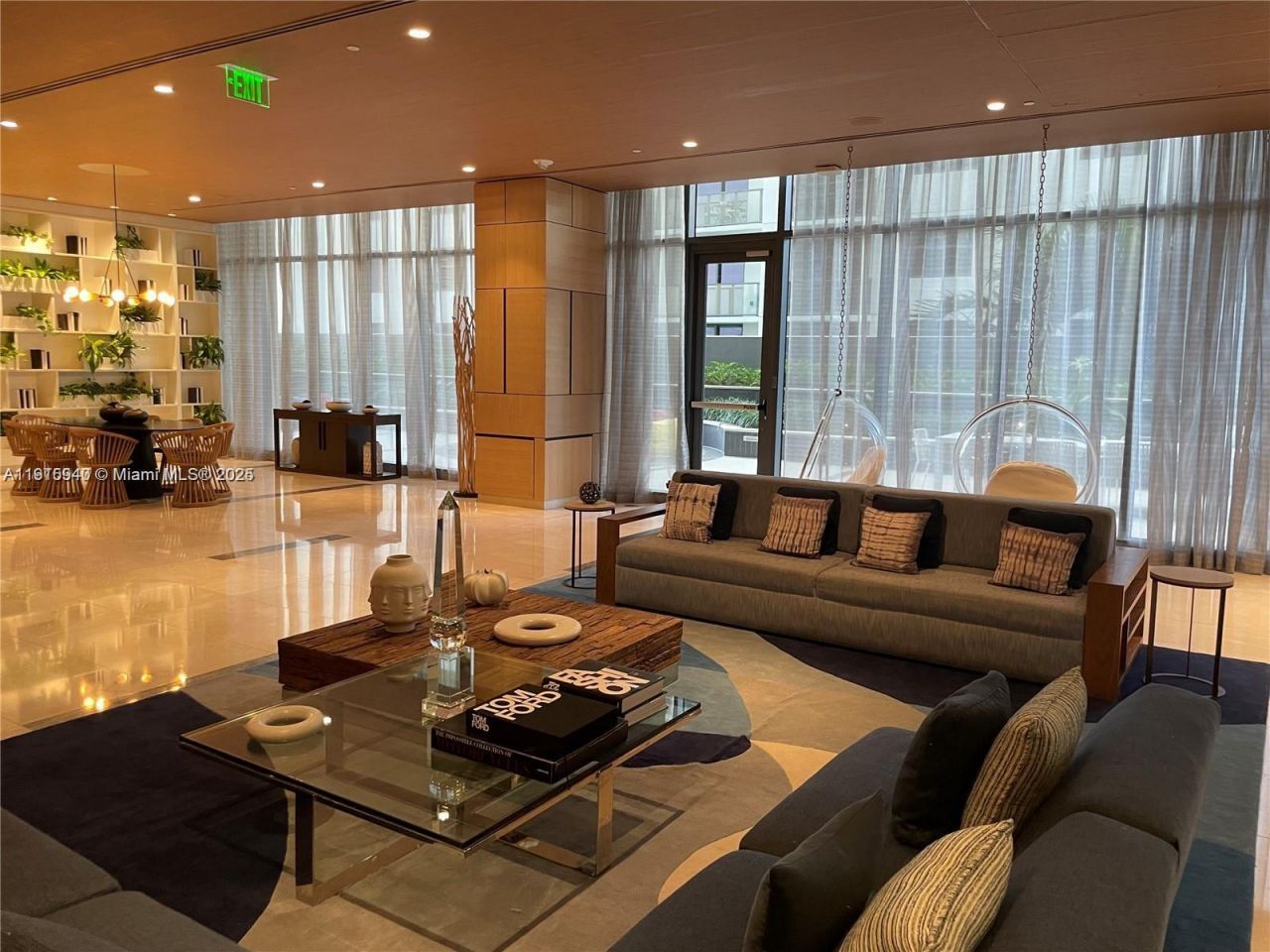 55 SW 9th St, Unit 4304, Miami, FL 33130 Photo