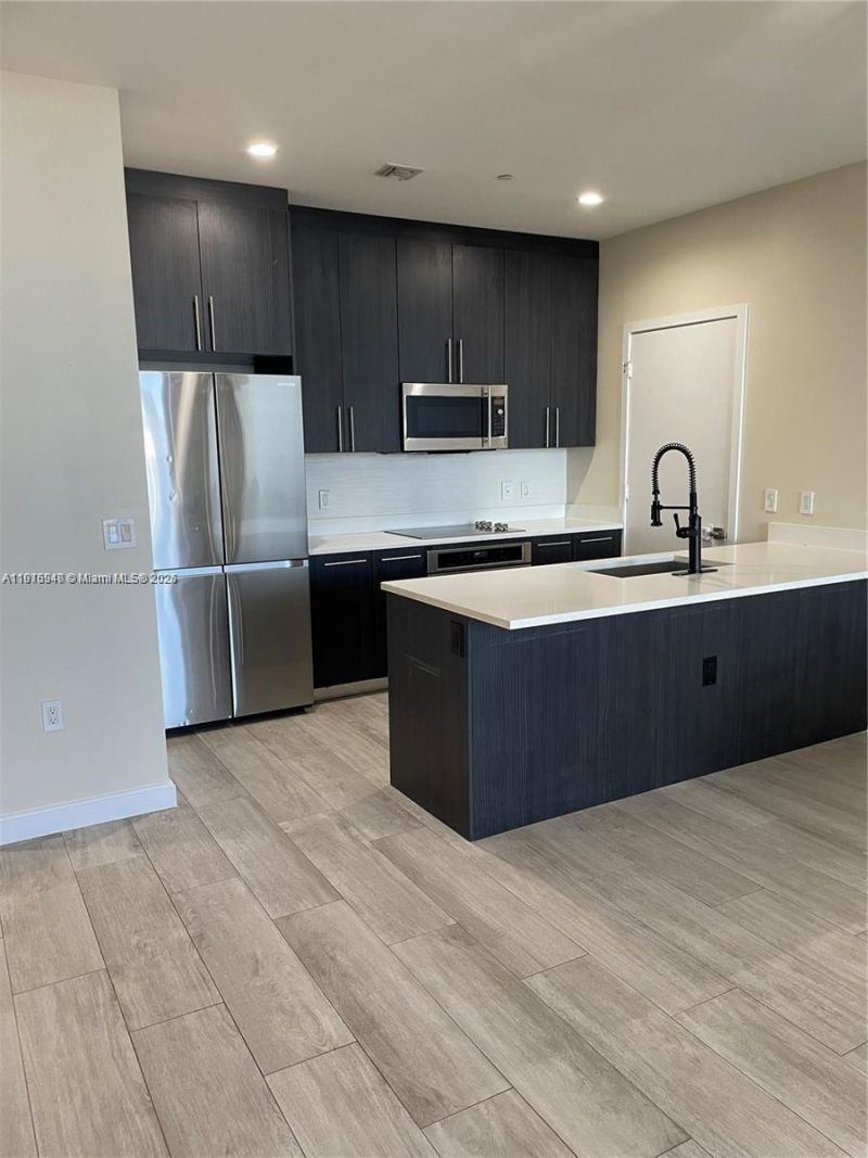 55 SW 9th St, Unit 4304, Miami, FL 33130 Photo