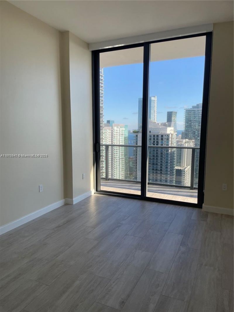 55 SW 9th St, Unit 4304, Miami, FL 33130 Photo