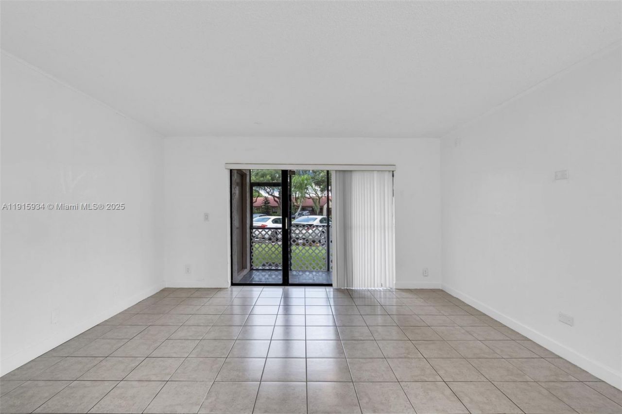 16193 Saddle Club Rd, Unit 102, Weston, FL 33326 Photo