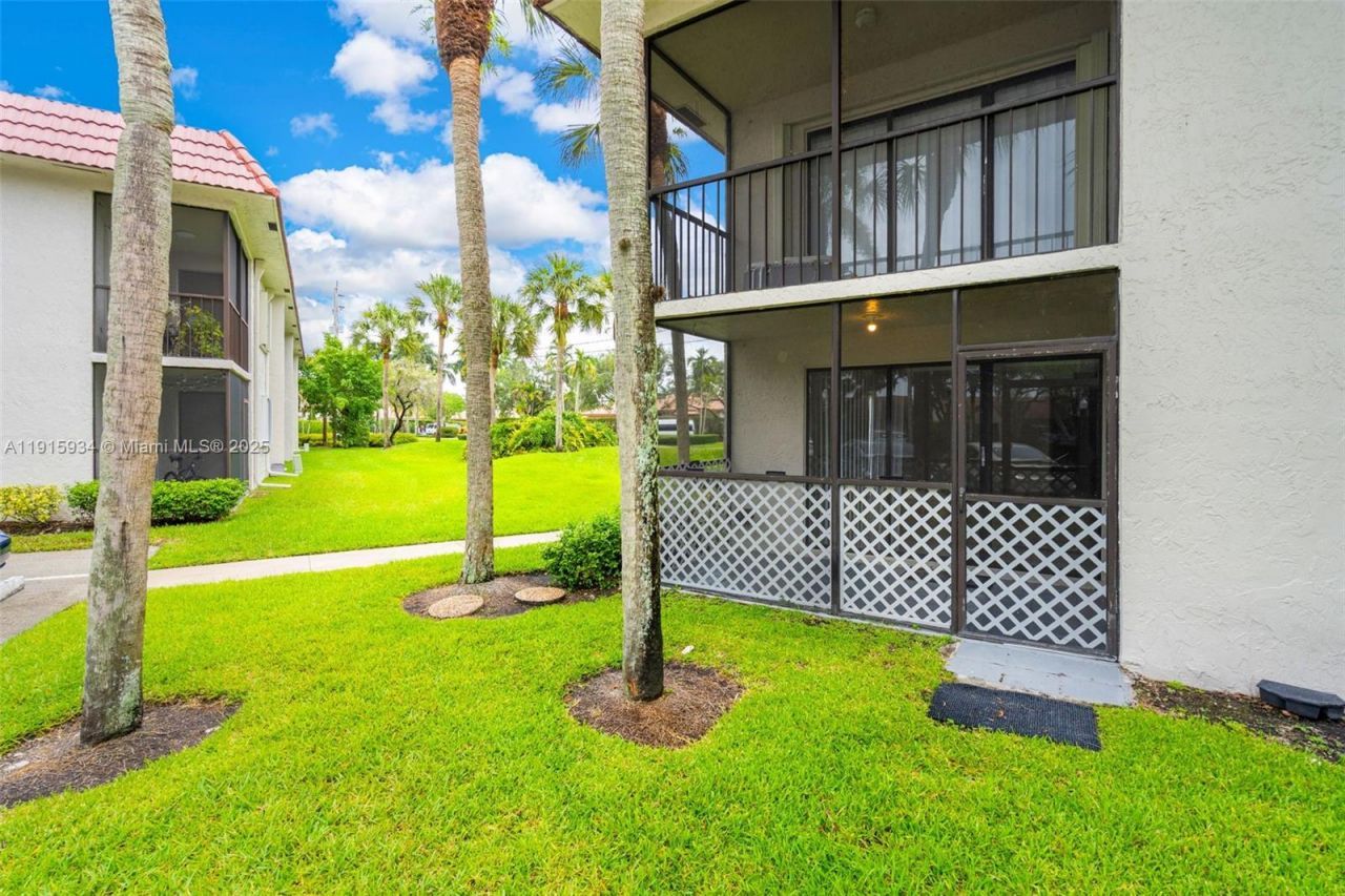 16193 Saddle Club Rd, Unit 102, Weston, FL 33326 Photo