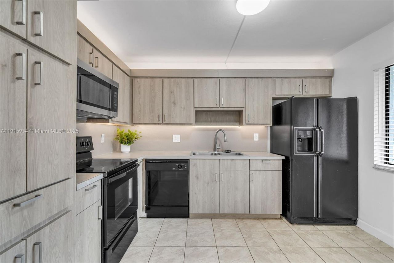 16193 Saddle Club Rd, Unit 102, Weston, FL 33326 Photo