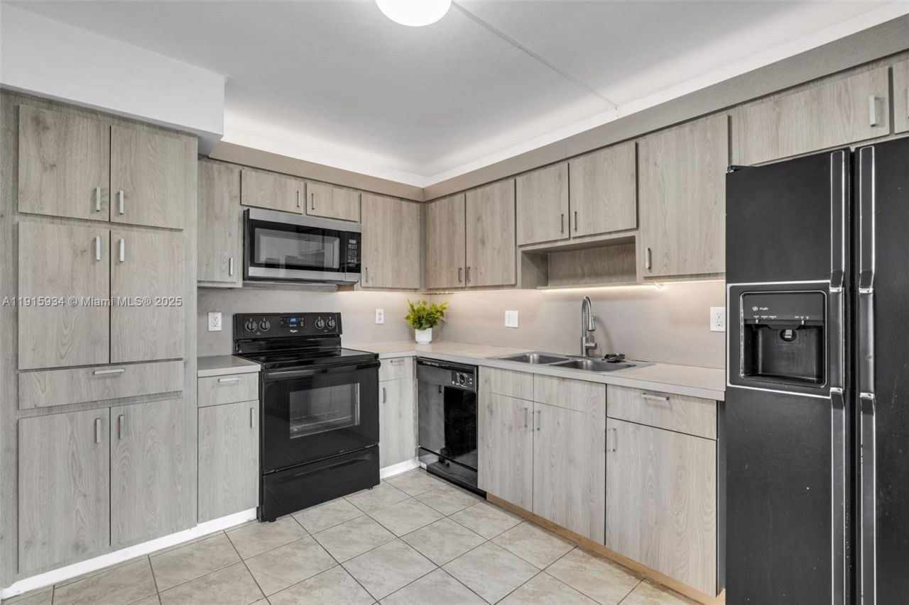 16193 Saddle Club Rd, Unit 102, Weston, FL 33326 Photo