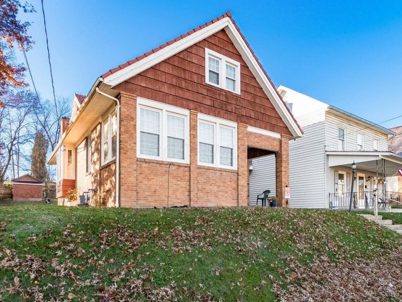 213 N Main Street, Roseville, OH 43777 Photo 2