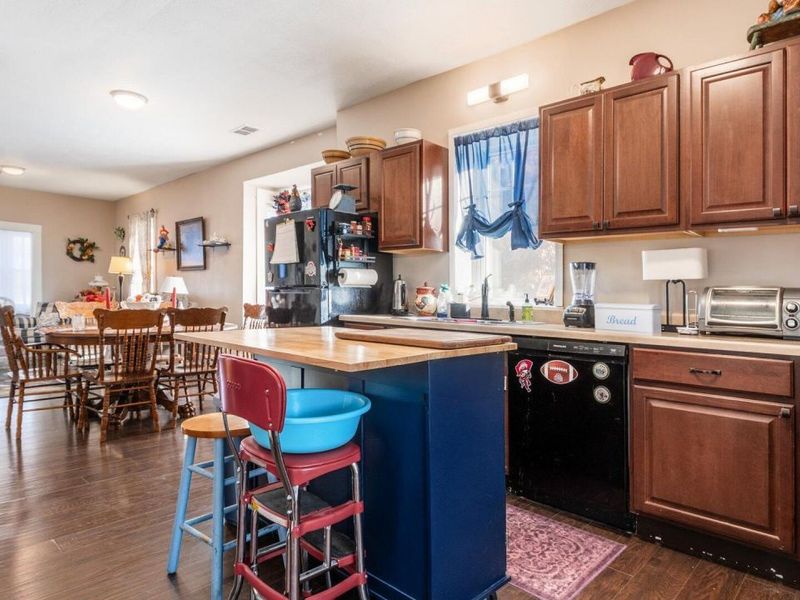 213 N Main Street, Roseville, OH 43777 Photo 25