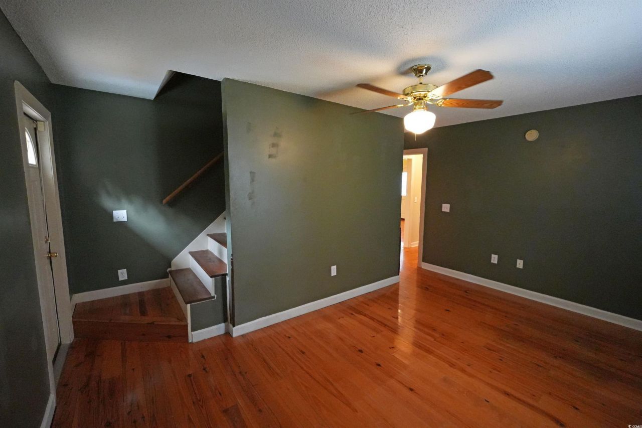 669 George Washington Trail Photo 16