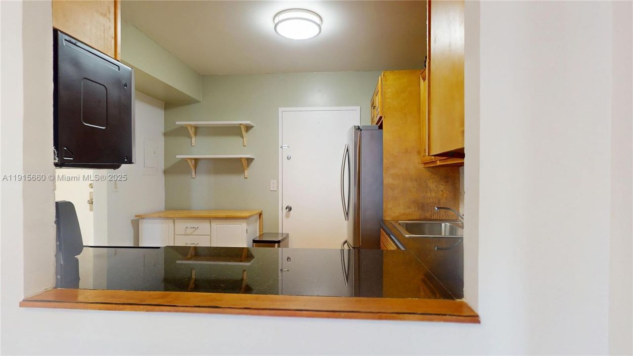 500 Three Islands Blvd, Unit 408, Hallandale Beach, FL 33009 Photo