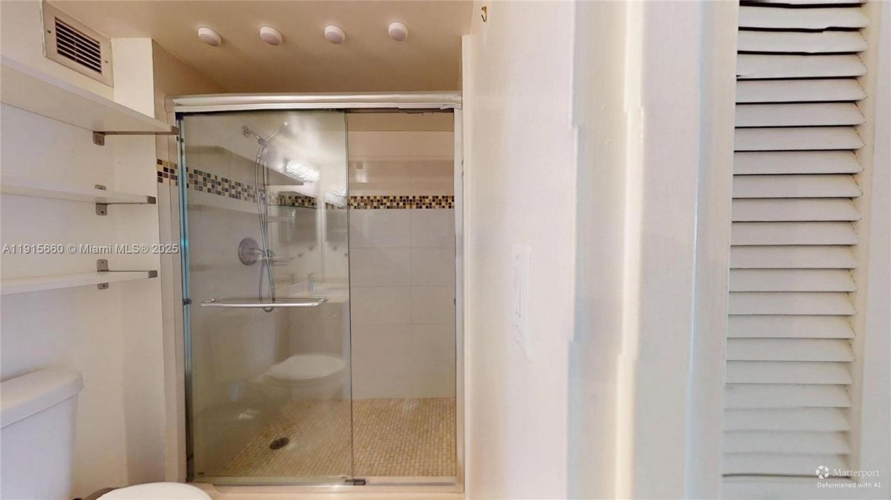 500 Three Islands Blvd, Unit 408, Hallandale Beach, FL 33009 Photo