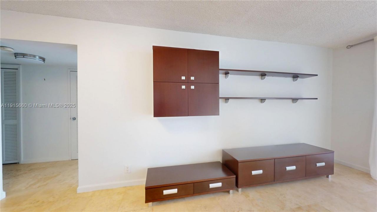 500 Three Islands Blvd, Unit 408, Hallandale Beach, FL 33009 Photo