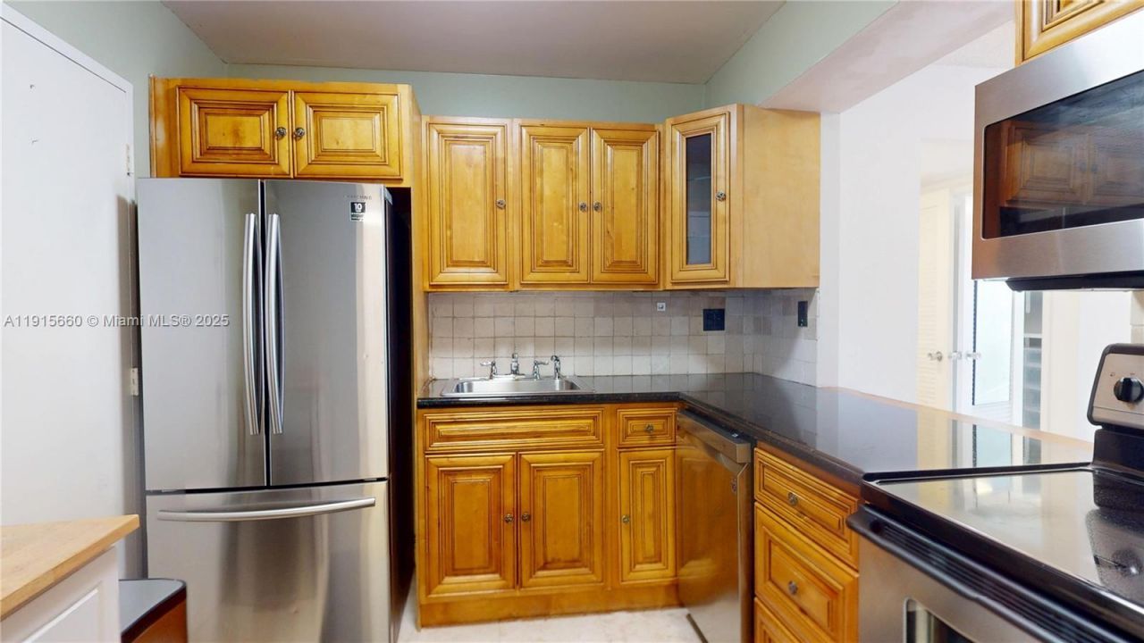 500 Three Islands Blvd, Unit 408, Hallandale Beach, FL 33009 Photo