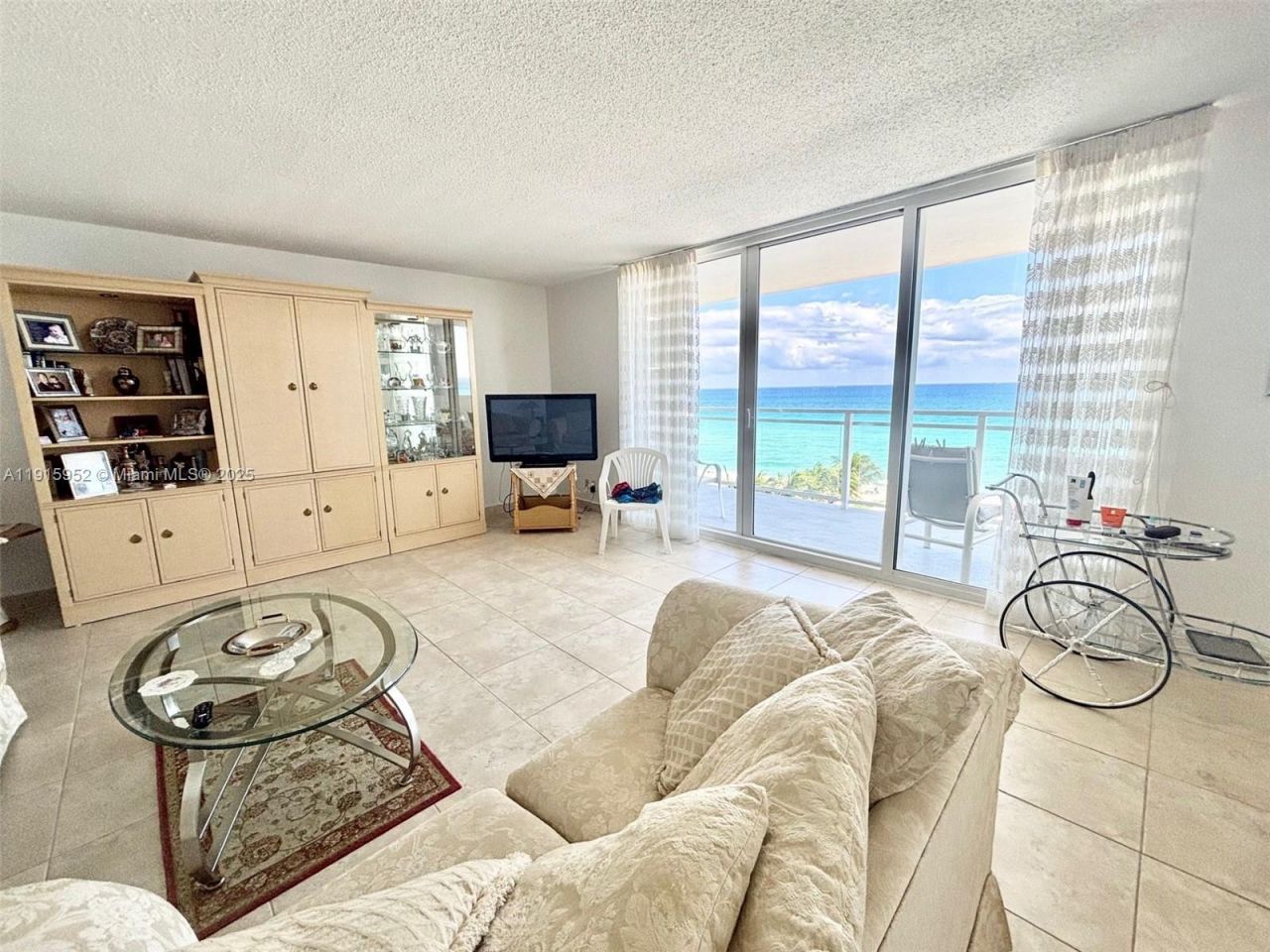 2030 S Ocean Dr, Unit 521, Hallandale Beach, FL 33009 Photo