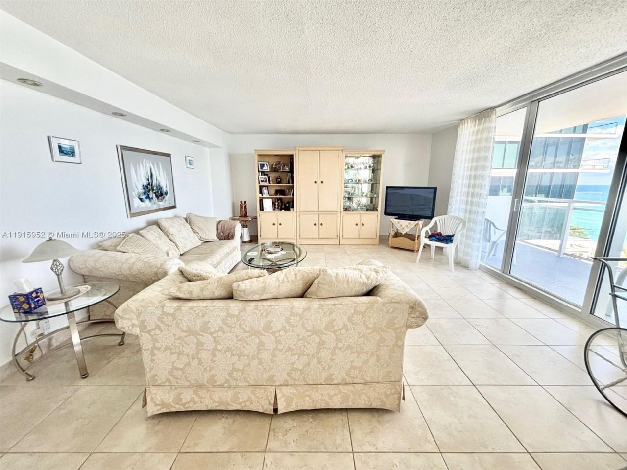 2030 S Ocean Dr, Unit 521, Hallandale Beach, FL 33009 Photo