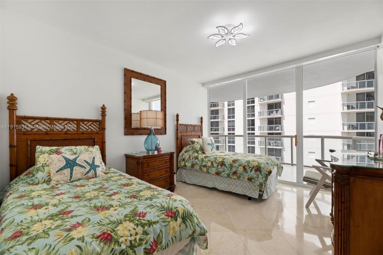 18671 Collins Ave, Unit 1902, Sunny Isles Beach, FL 33160 Photo
