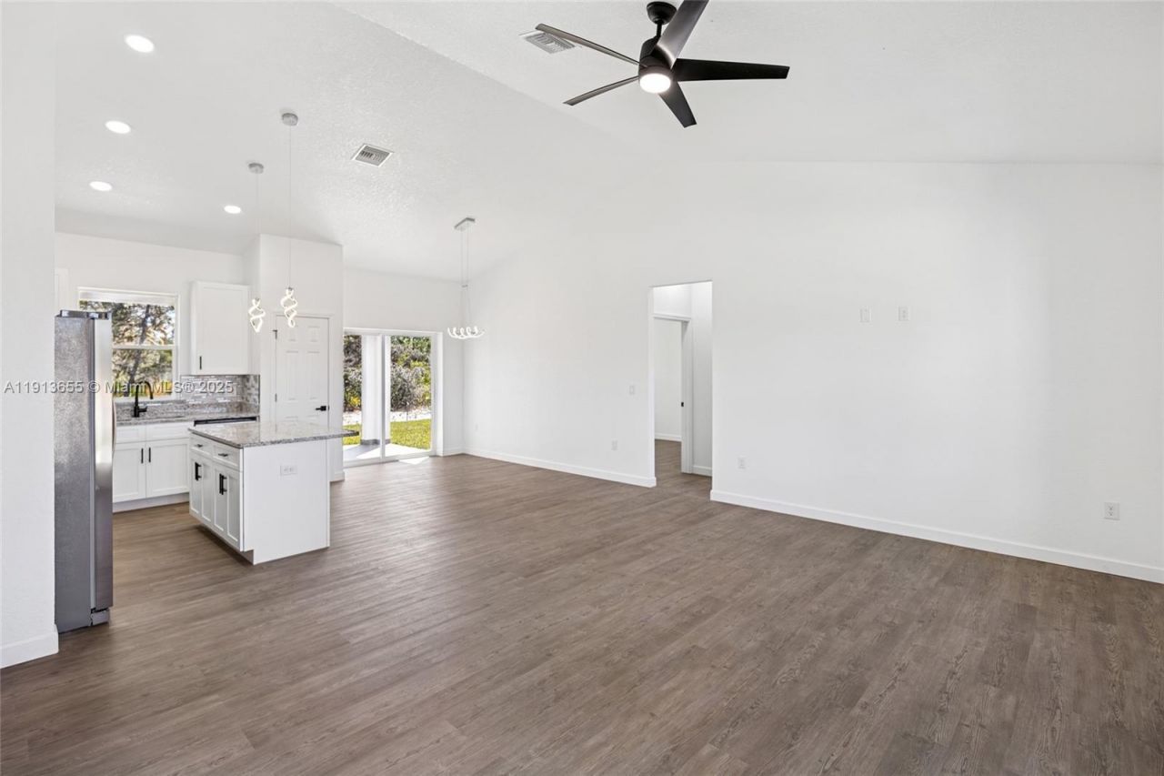 7433 Domenico St, Sebring, FL 33826 Photo