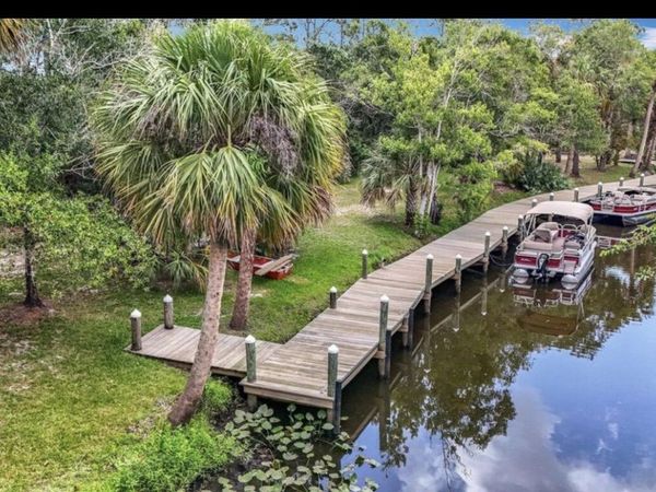 104 NE Charleston Oaks Drive, Port St. Lucie, FL 34983