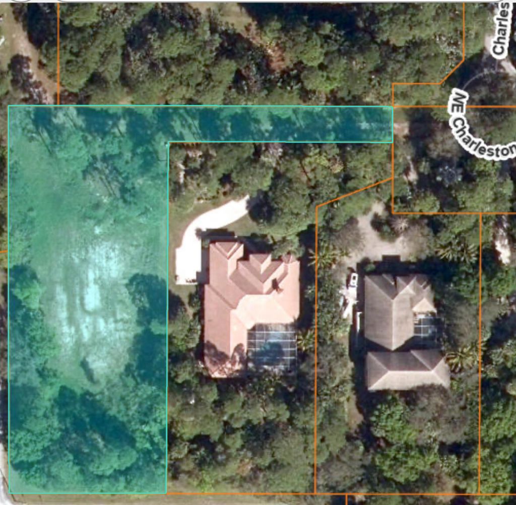 104 NE Charleston Oaks Drive, Port Saint Lucie, FL 34983 Photo