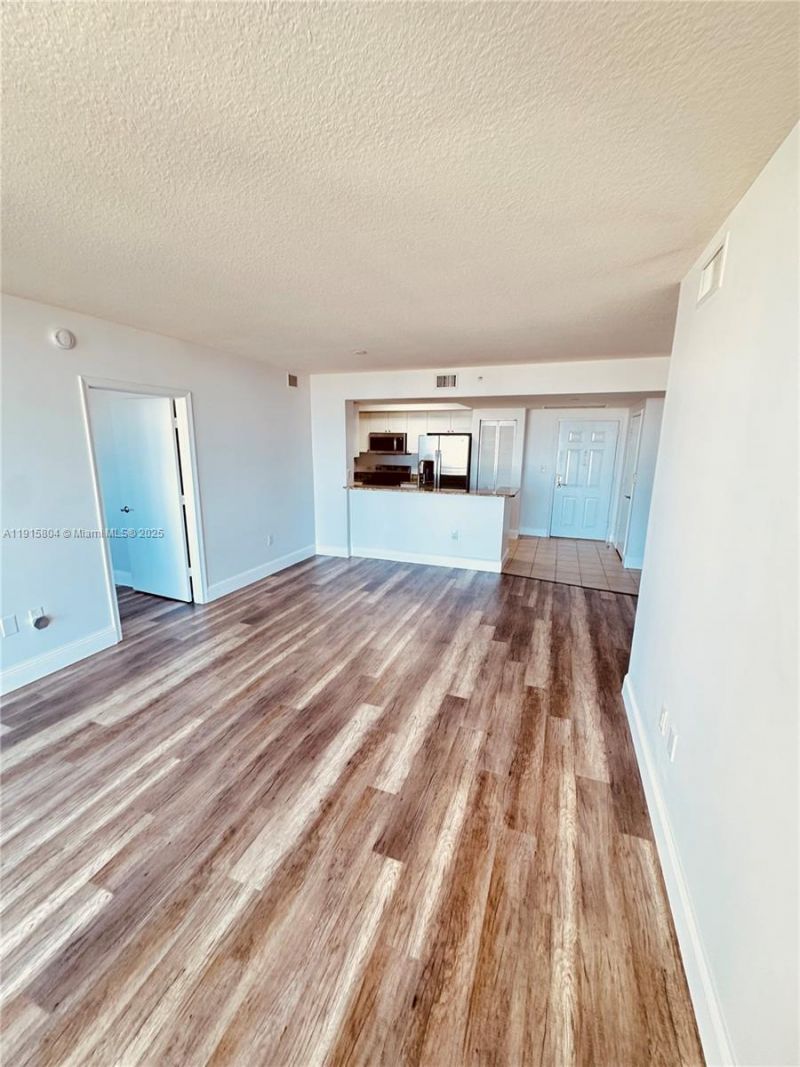 19501 W Country Club Dr, Unit 2310, Aventura, FL 33180 Photo