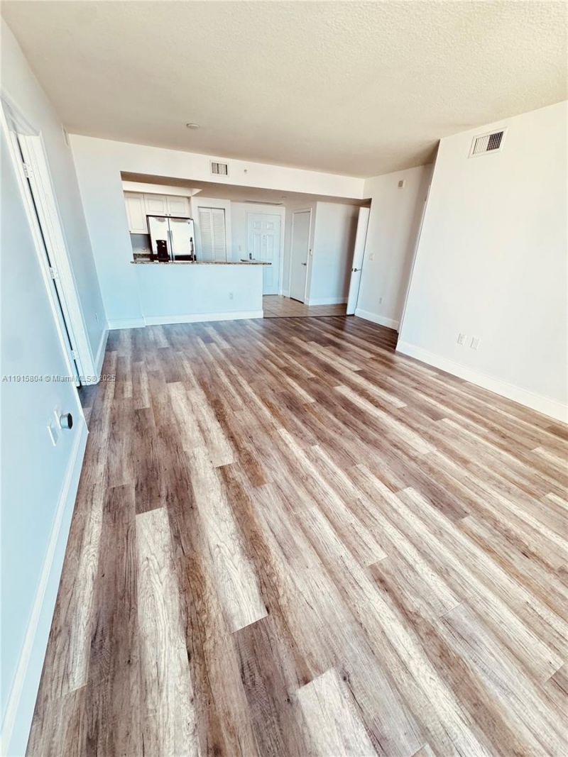 19501 W Country Club Dr, Unit 2310, Aventura, FL 33180 Photo